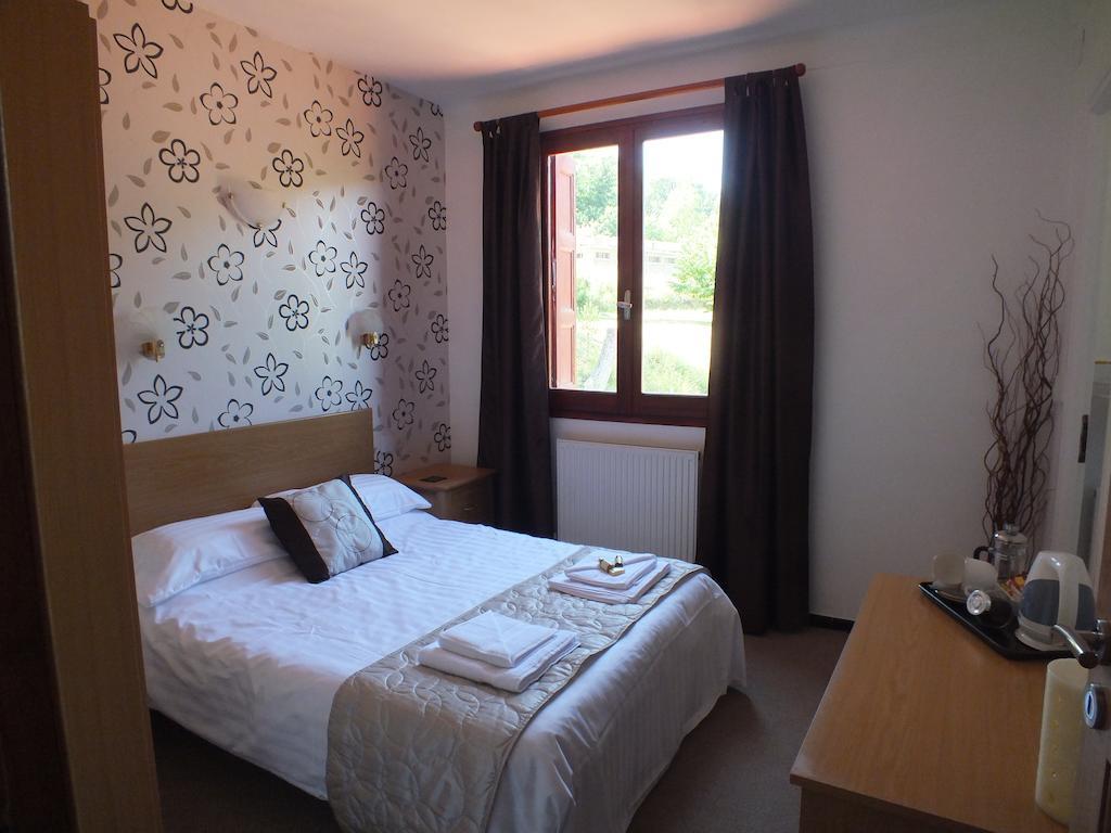La Chataigneraie Bed & Breakfast Sahorre Room photo